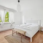 Homey Comfort In Oerlikon Lejlighed *