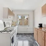Homey Comfort In Oerlikon Lejlighed