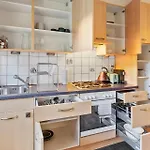 Homey Comfort In Oerlikon