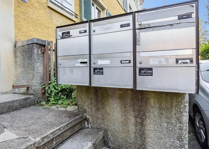 Homey Comfort In Oerlikon Lägenhet Zürich