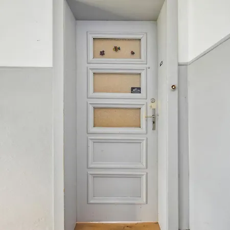 Апартаменти Homey Comfort In Oerlikon Цюрих