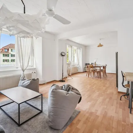 Homey Comfort In Oerlikon * Цюрих