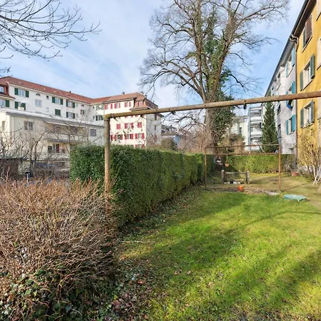 Homey Comfort In Oerlikon