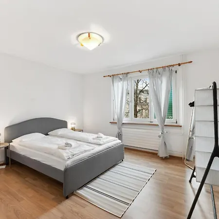 Apartment Homey Comfort In Oerlikon *