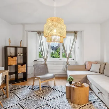 Homey Comfort In Oerlikon Апартаменти Цюрих