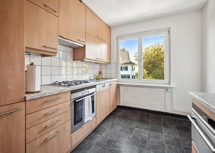 Homey Comfort In Oerlikon