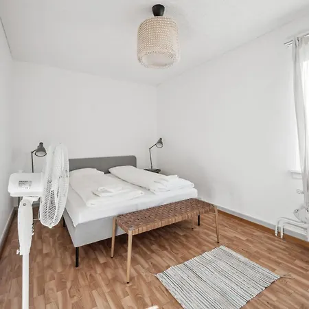 Homey Comfort In Oerlikon