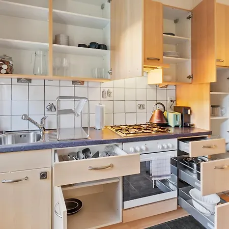 Homey Comfort In Oerlikon