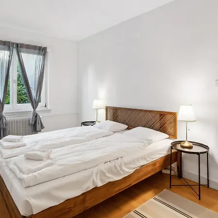 Homey Comfort In Oerlikon