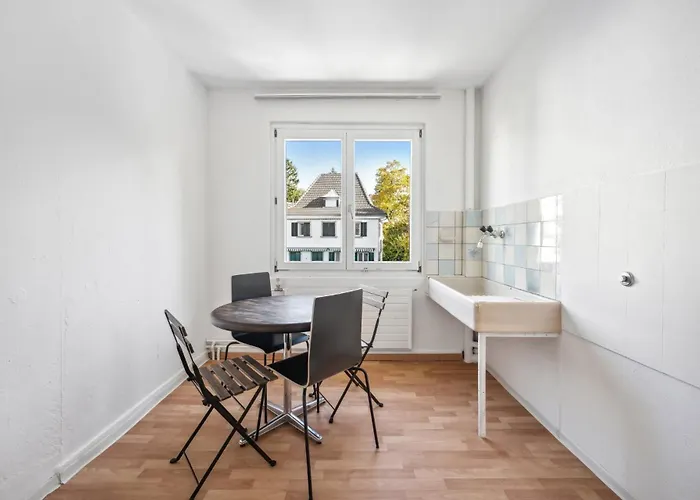 Homey Comfort In Oerlikon Διαμέρισμα